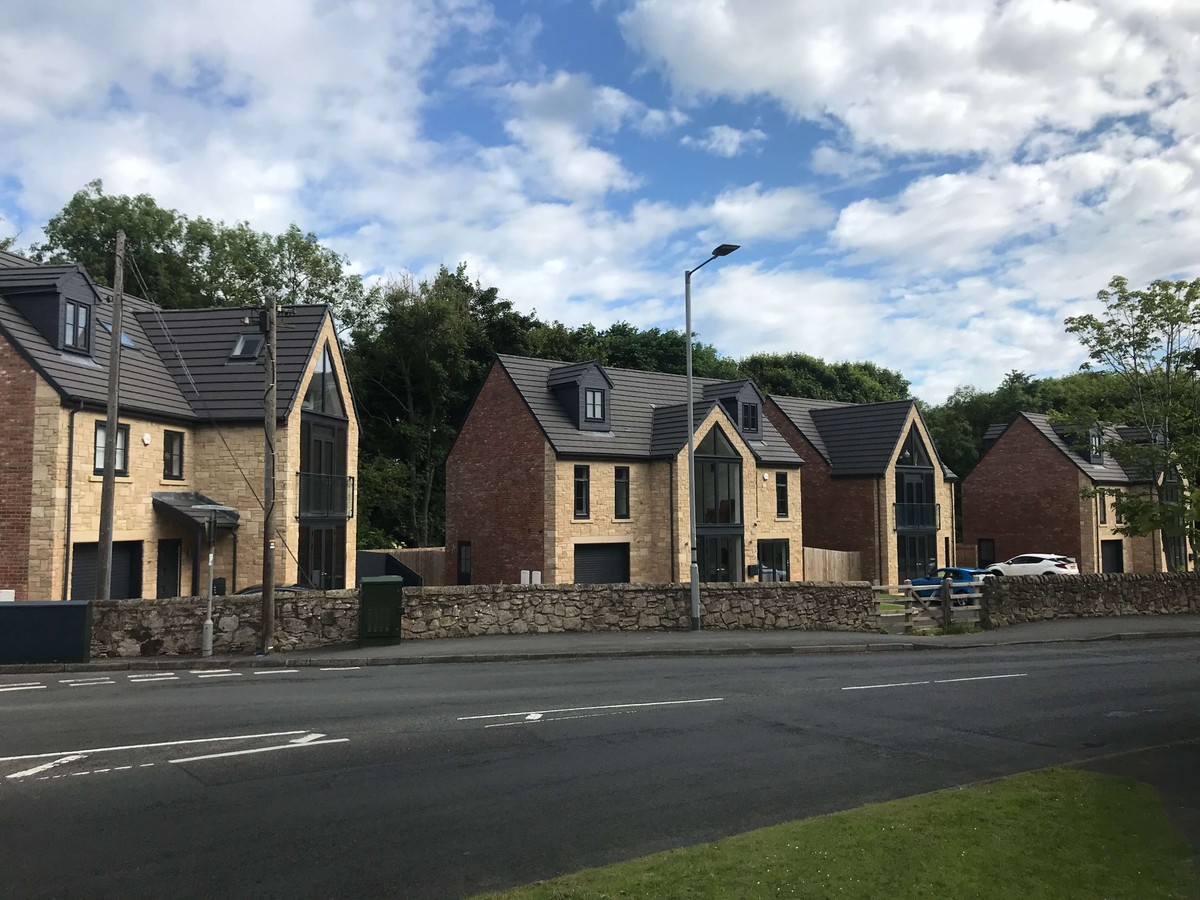 Deneburn Court
