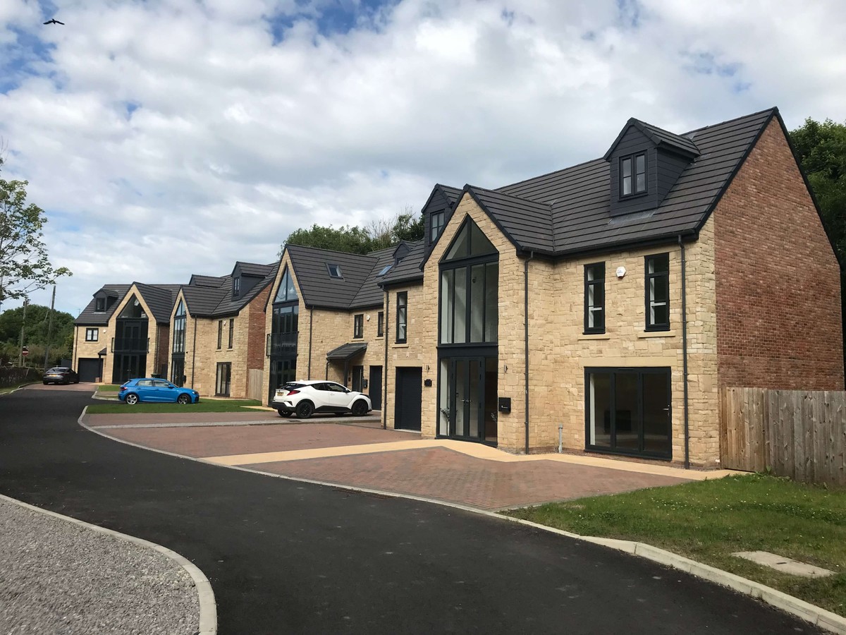 Deneburn Court